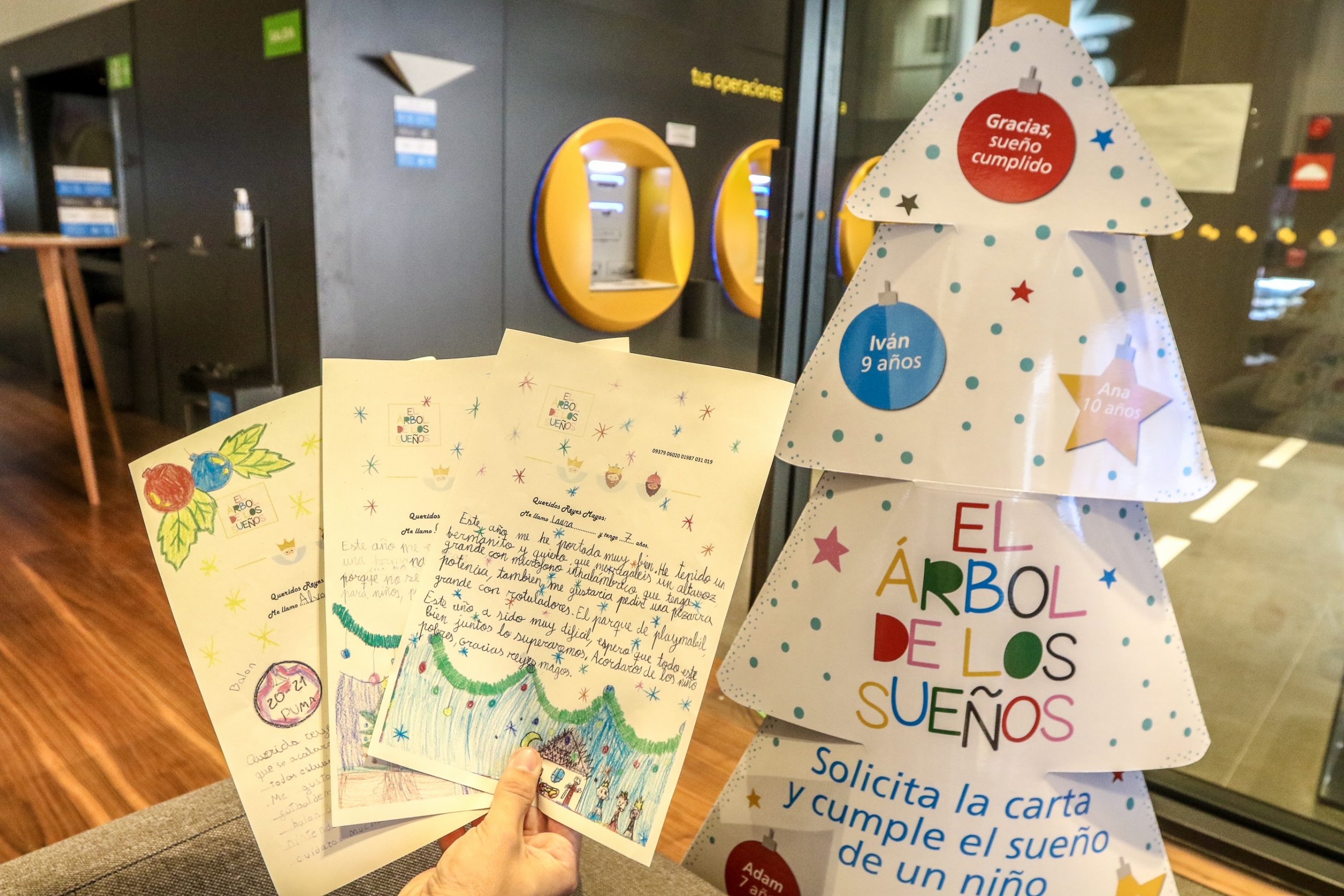 Lee más sobre el artículo 25.000 niños y niñas en situación de pobreza en España tendrán el regalo de Navidad que desean gracias al “Árbol de los Sueños” de CaixaBank