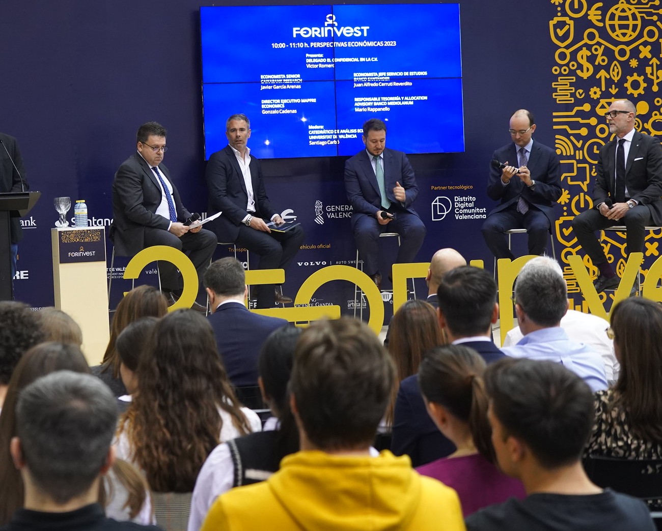 <br><strong>SPEAKER'S </strong> CORNER