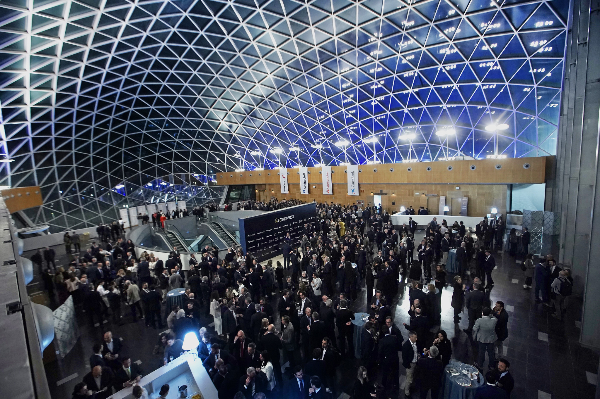 Lee más sobre el artículo Forinvest 2026 analiza desde el martes el nuevo escenario global marcado por la geoestrategia, Inteligencia Artificial e inversión